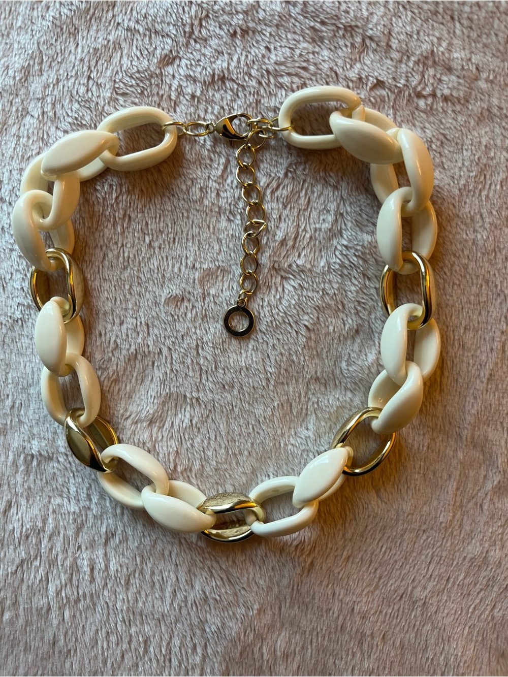 Ivory and Gold Chunky Link Necklace